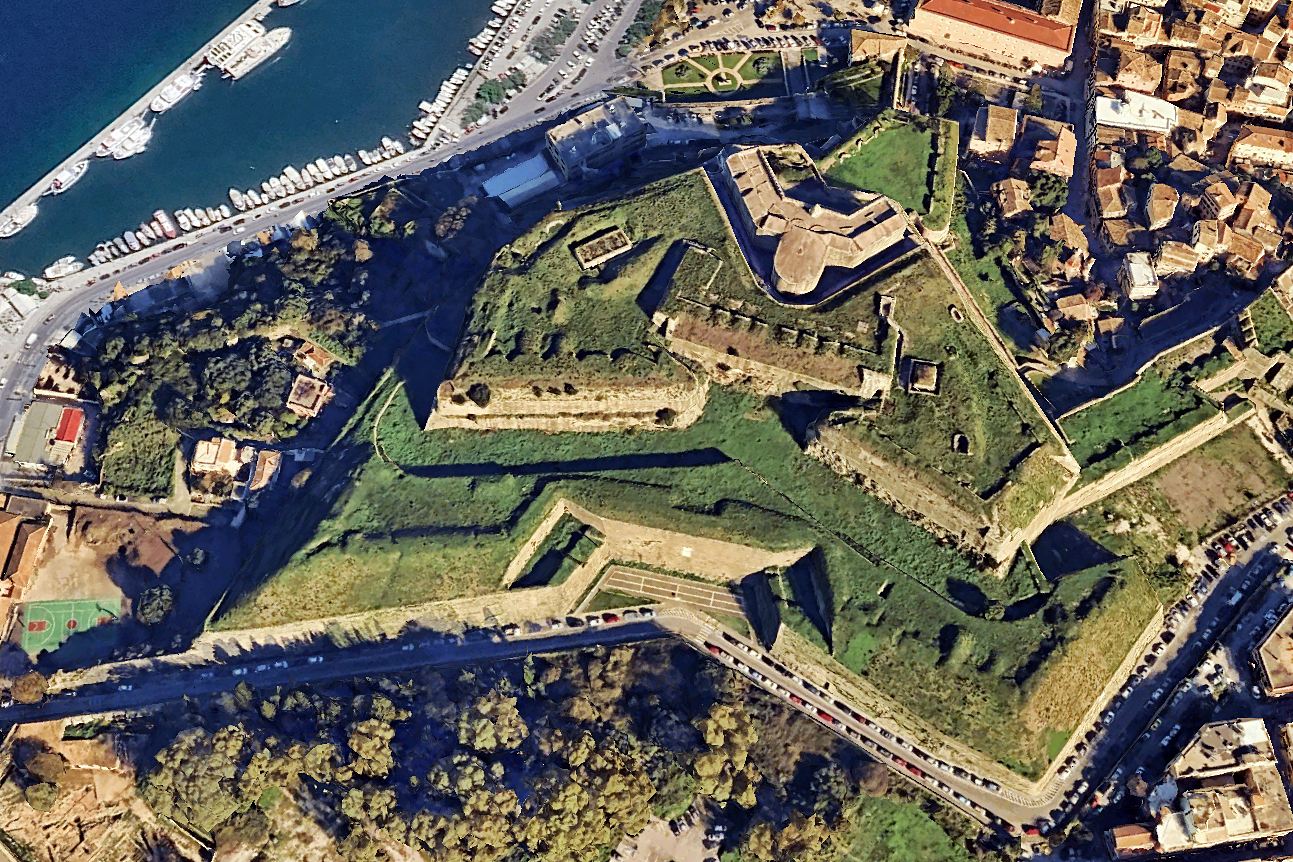 pics/corfu-scarpon2.jpg fort Scarponas (at the west side of the New Fortress)