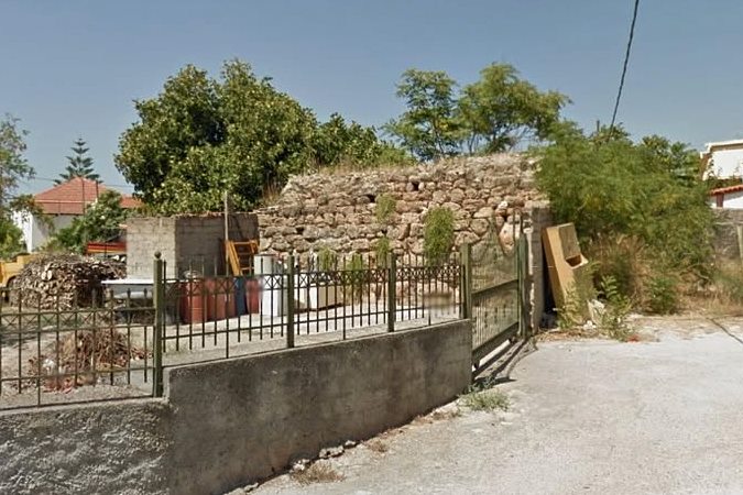 pics/drosia0.jpg older picture of the SE side from Google Street