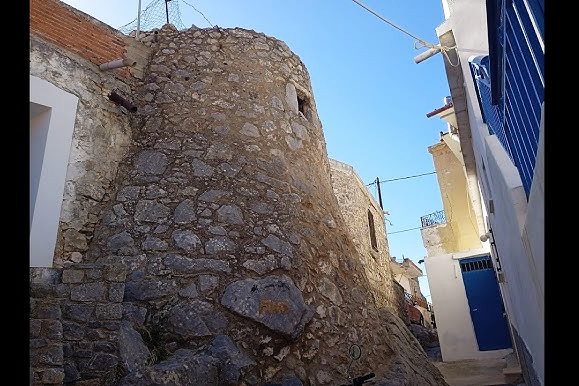 pics/elata5.jpg tower of BW corner (tower B of Layout)