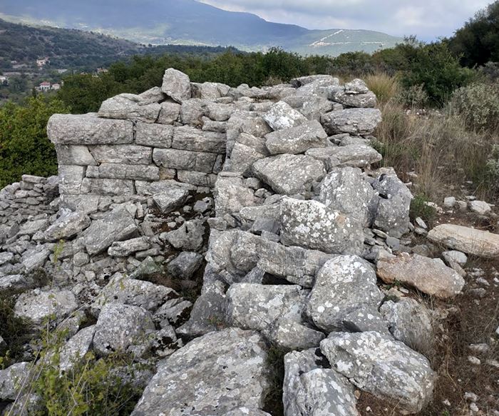 ancient walls, photo  Amfitreidis, 2019