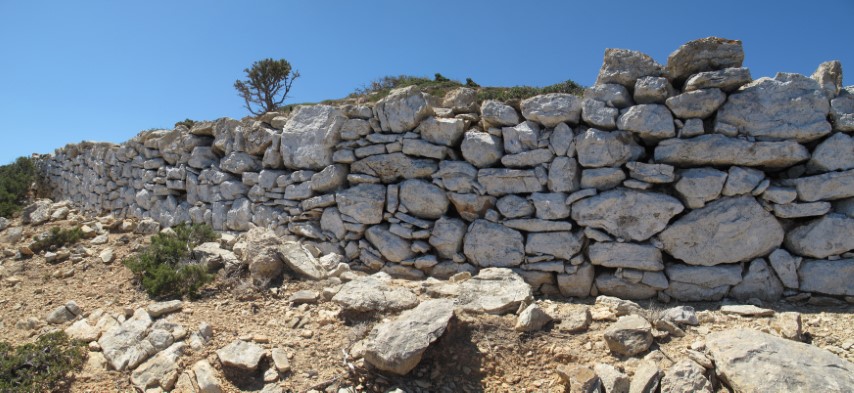 pics/gavdos22.jpg panorama of the fortification