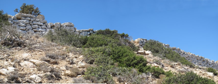 pics/gavdos23.jpg panorama of the fortification