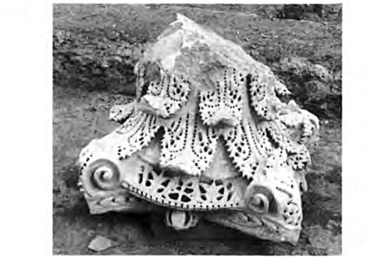column capital of the end of the 5th century