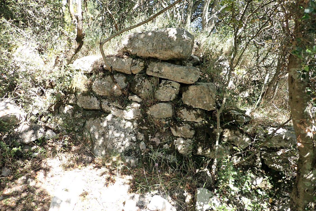 wall ruins approaching the gate at the east