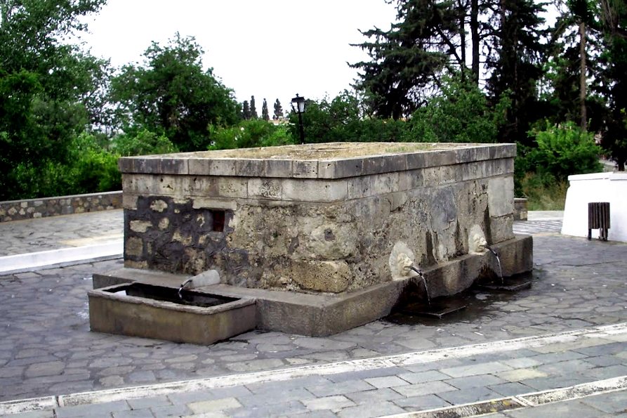 pics/neopyli-krini.jpg neopyli-krini