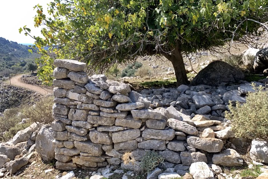 pics/oxia-lolos13.jpg oxia-lolos13