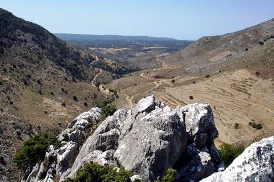 pics/oxia-sth_view.jpg view from the castle of Ochia to the south