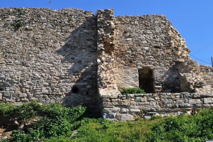 pics/palia-volos2.jpg tower of western side