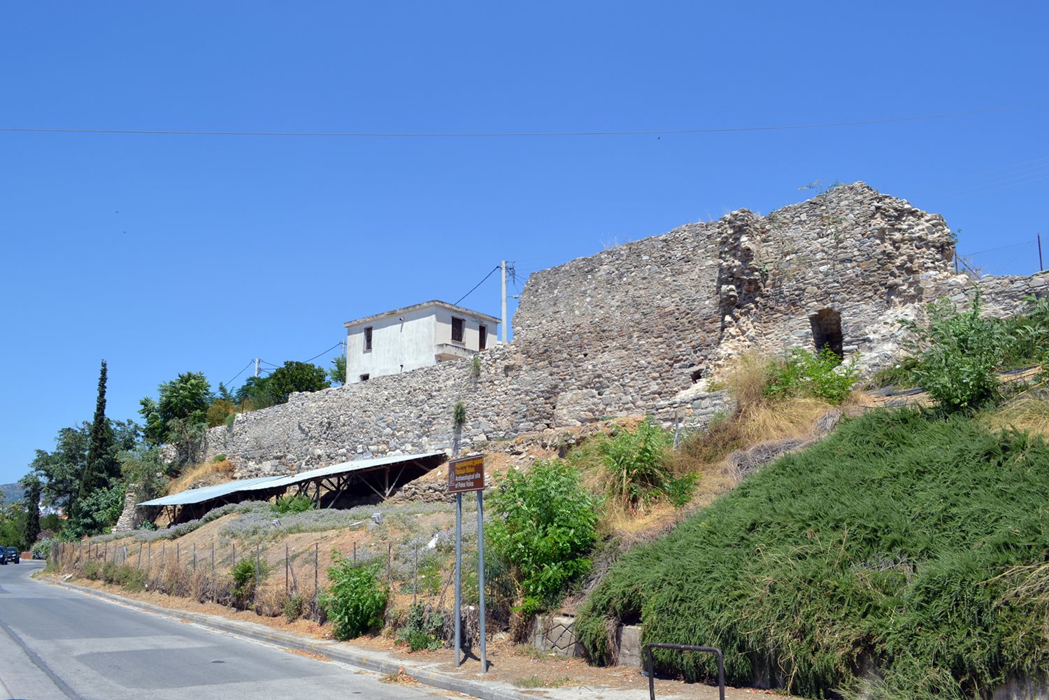 Κάστρο Παλαιών