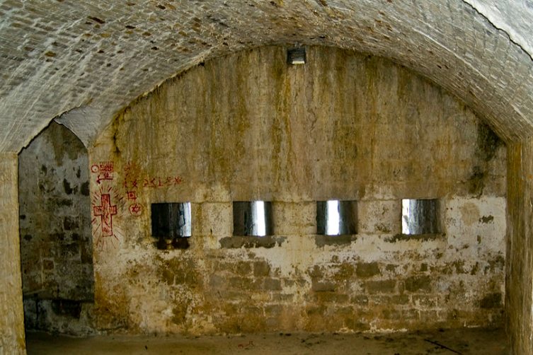 fire positions in the  interior of  the emplacement of  the Schulenburg fort