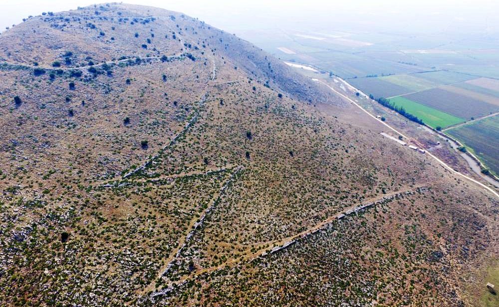 pics/vlochos-roads.jpg vlochos-roads